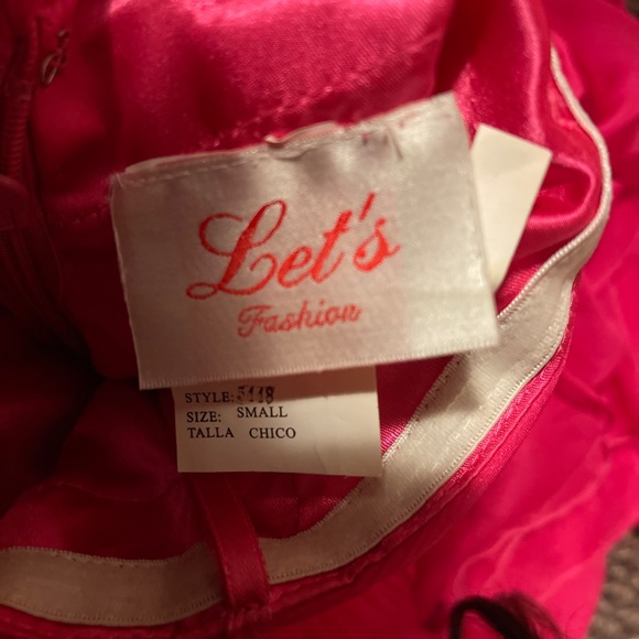 Small Hot Pink Prom Dress With Beaded Wasit Line.Heart Neck Line, Matching Scarf - Picture 3 of 4